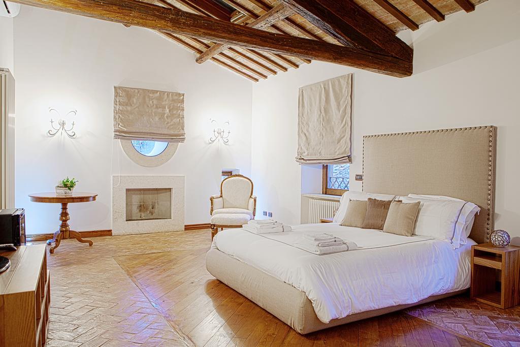 Al Palazzetto Bed & Breakfast ติโวลี ภายนอก รูปภาพ