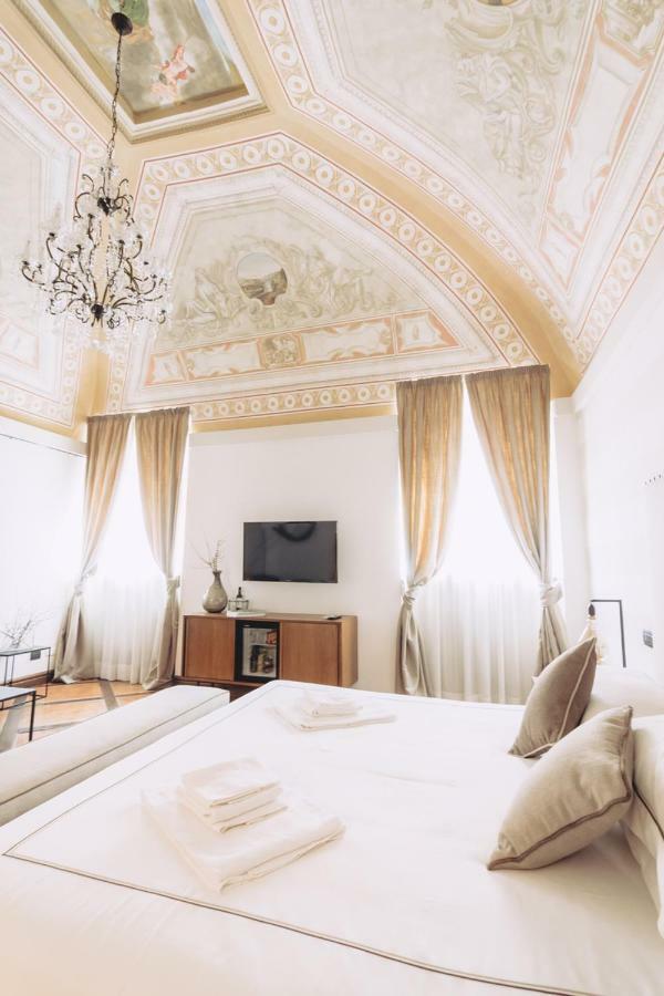 Al Palazzetto Bed & Breakfast ติโวลี ภายนอก รูปภาพ