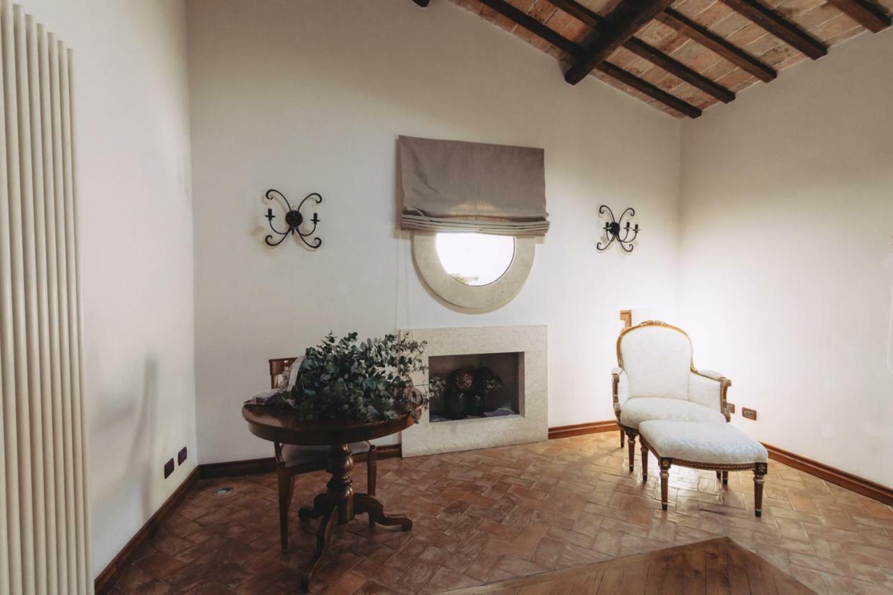 Al Palazzetto Bed & Breakfast ติโวลี ภายนอก รูปภาพ