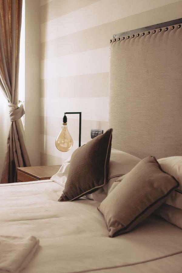 Al Palazzetto Bed & Breakfast ติโวลี ภายนอก รูปภาพ